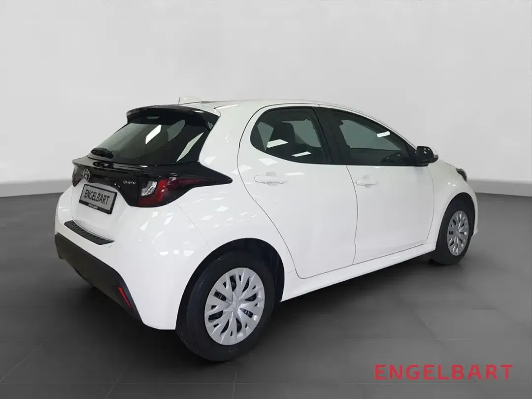 Toyota Yaris - Thumbnail 3