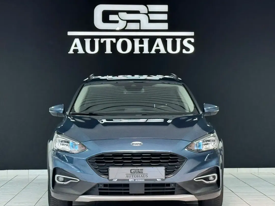 Ford Focus - Thumbnail 2