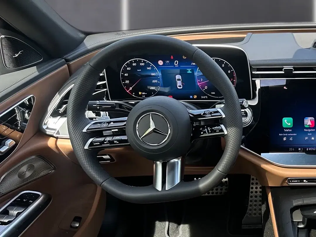 Mercedes-Benz E 200 - Thumbnail 18