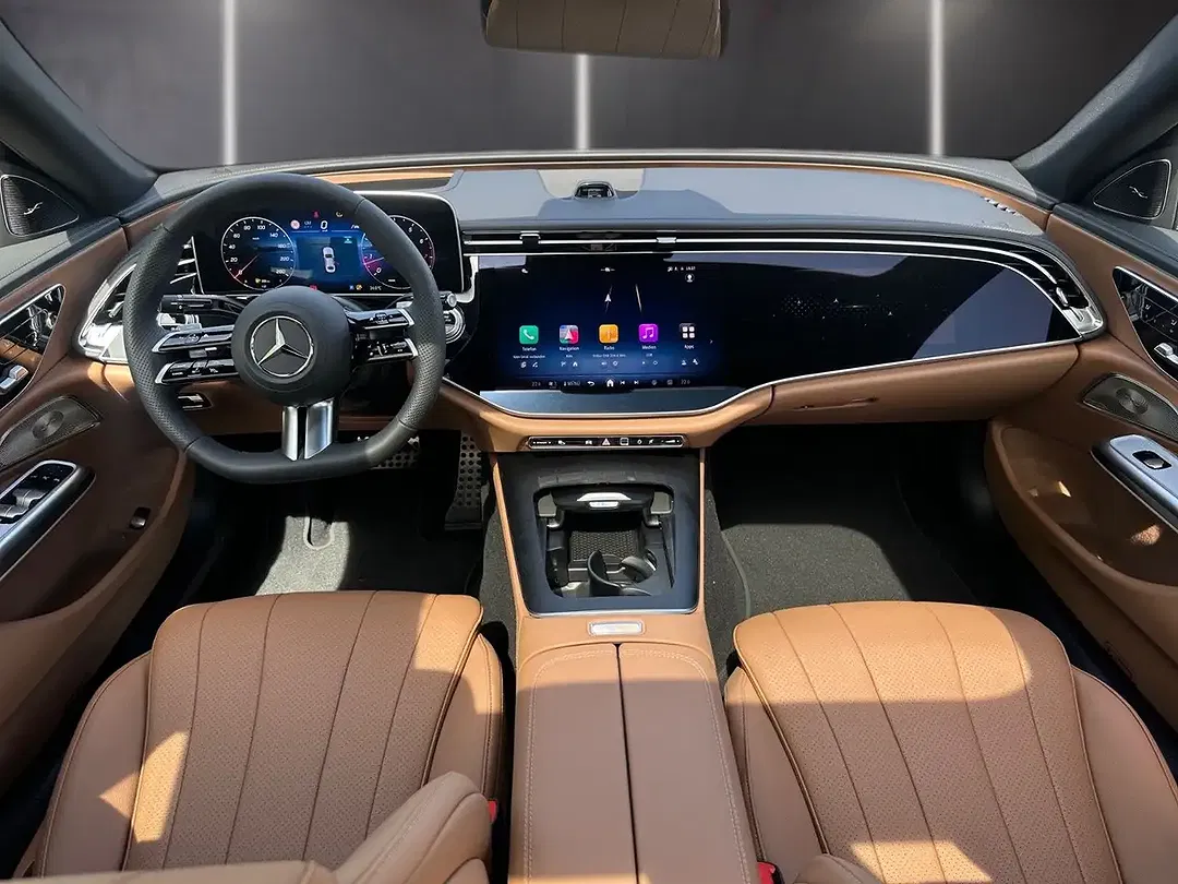 Mercedes-Benz E 200 - Thumbnail 22