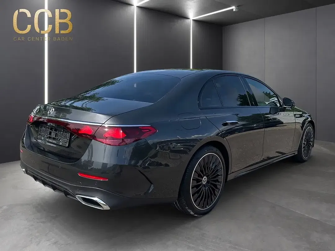 Mercedes-Benz E 200 - Thumbnail 5