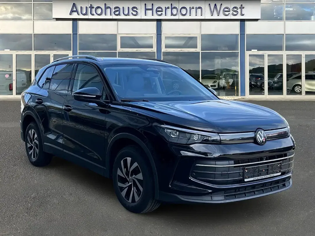 Volkswagen Tiguan - Thumbnail 2
