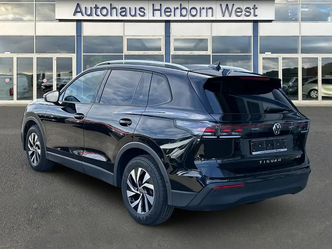 Volkswagen Tiguan - Thumbnail 4