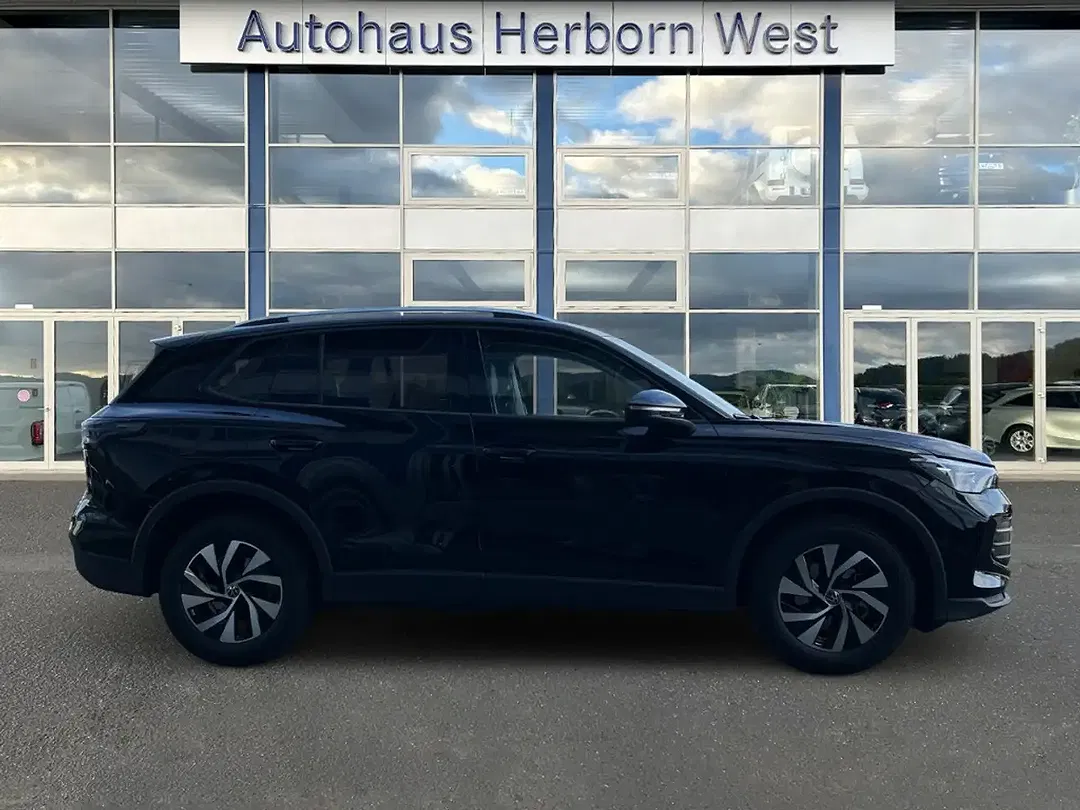 Volkswagen Tiguan - Thumbnail 5