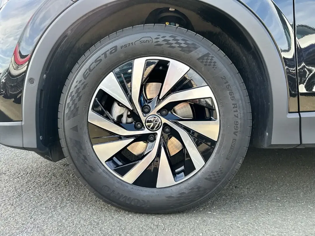 Volkswagen Tiguan - Thumbnail 6