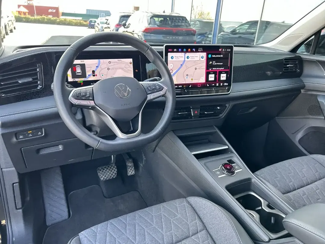 Volkswagen Tiguan - Thumbnail 8