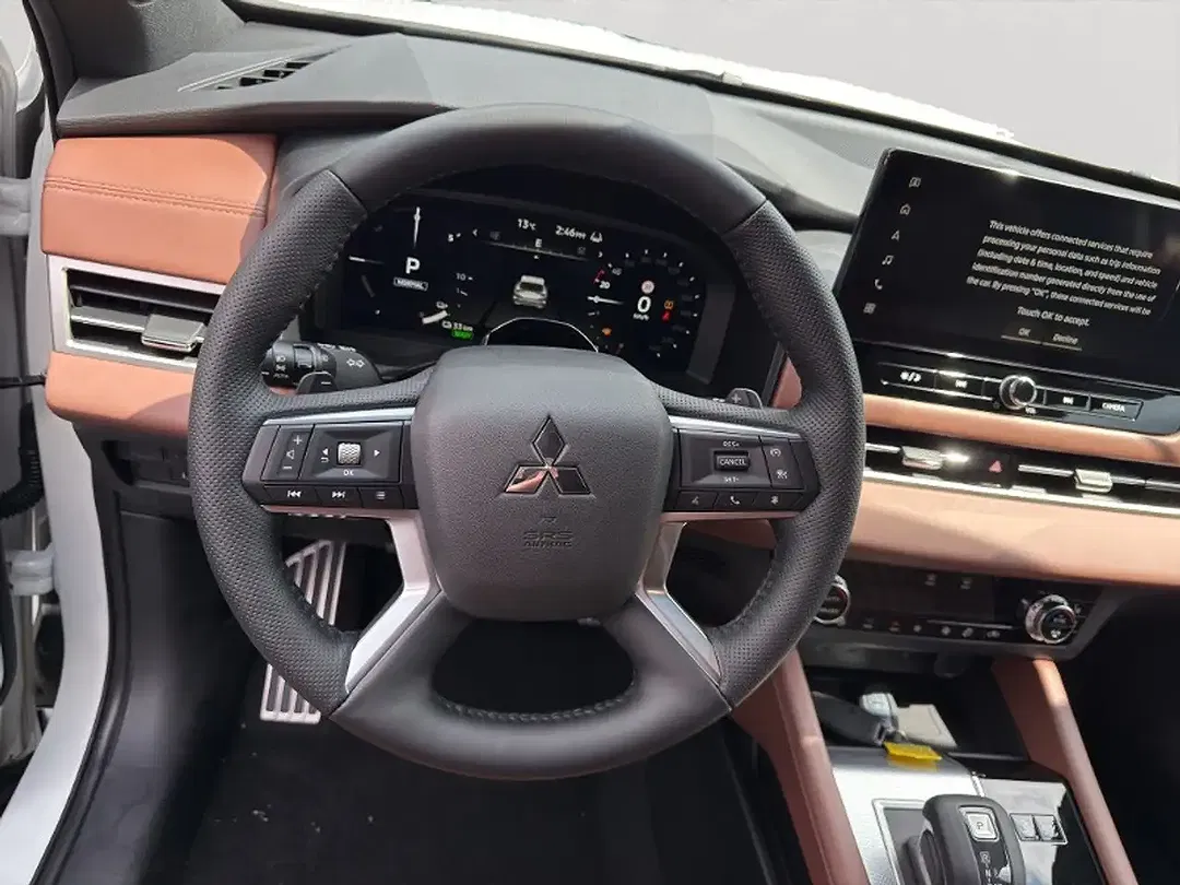 Mitsubishi Outlander - Thumbnail 11