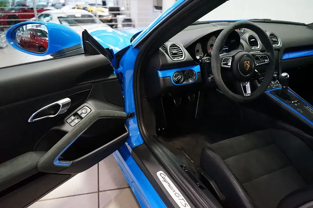 Porsche Cayman - Thumbnail 12