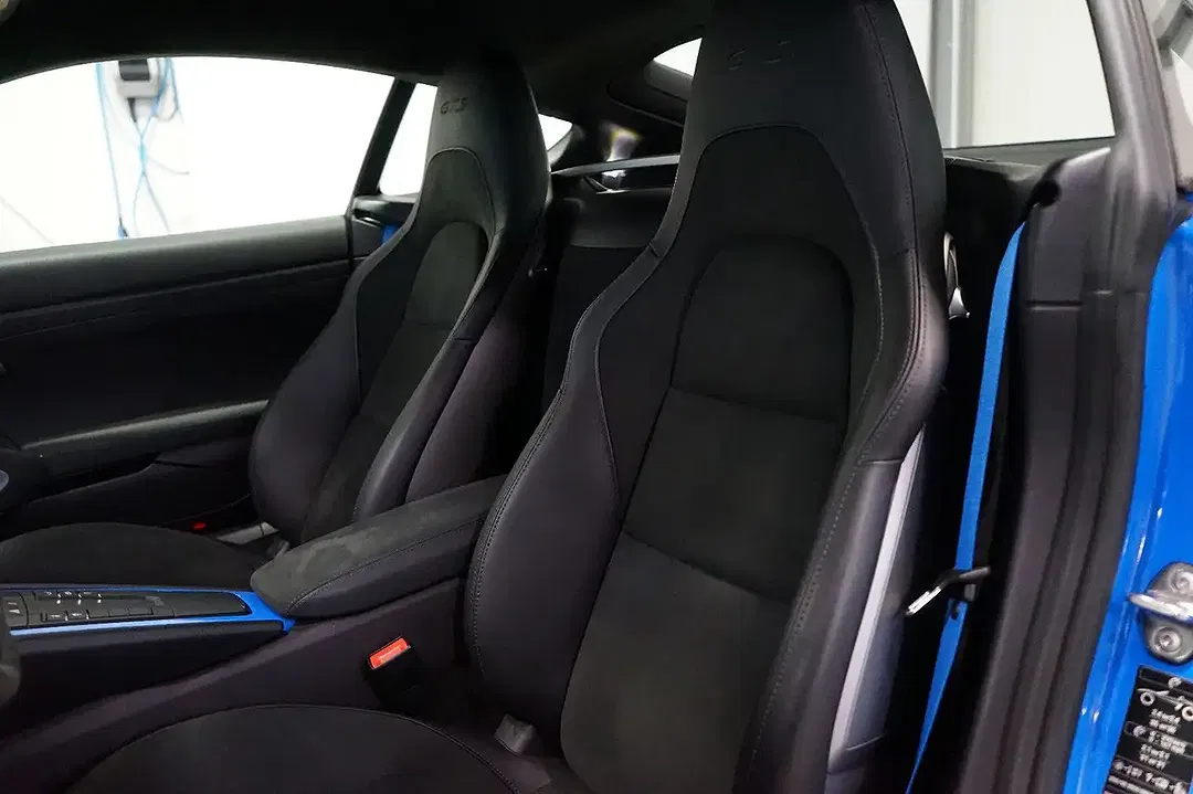 Porsche Cayman - Thumbnail 13