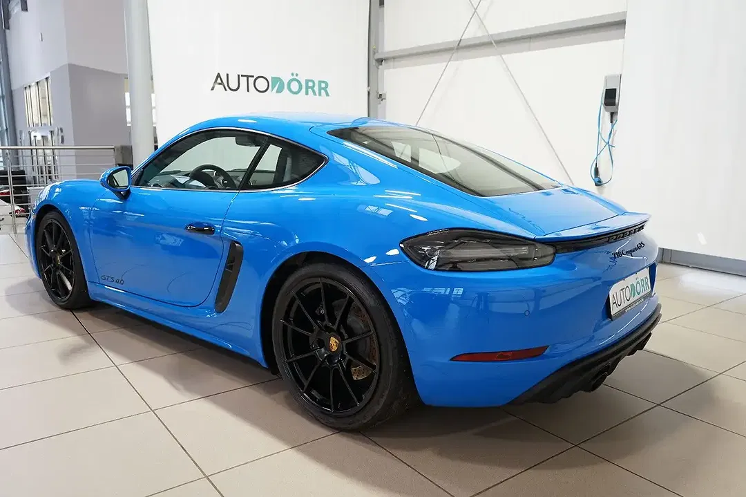 Porsche Cayman - Thumbnail 3