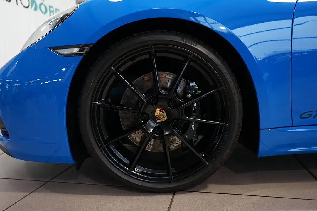 Porsche Cayman - Thumbnail 8