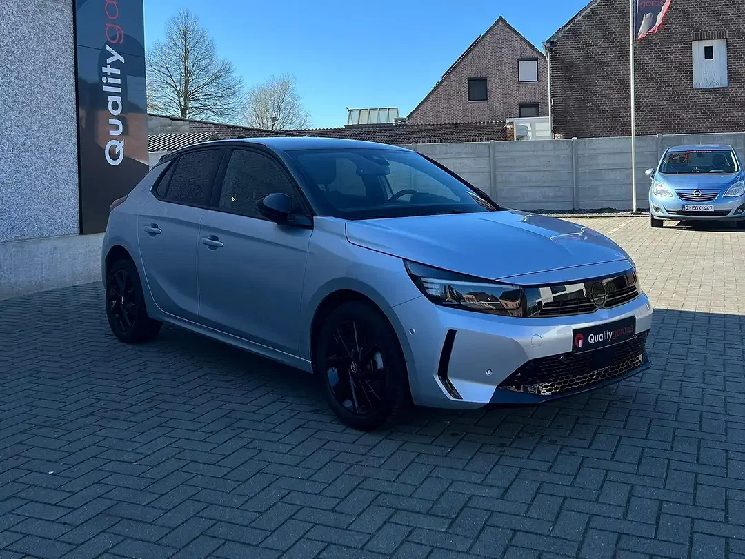 Opel Corsa - Afbeelding 1