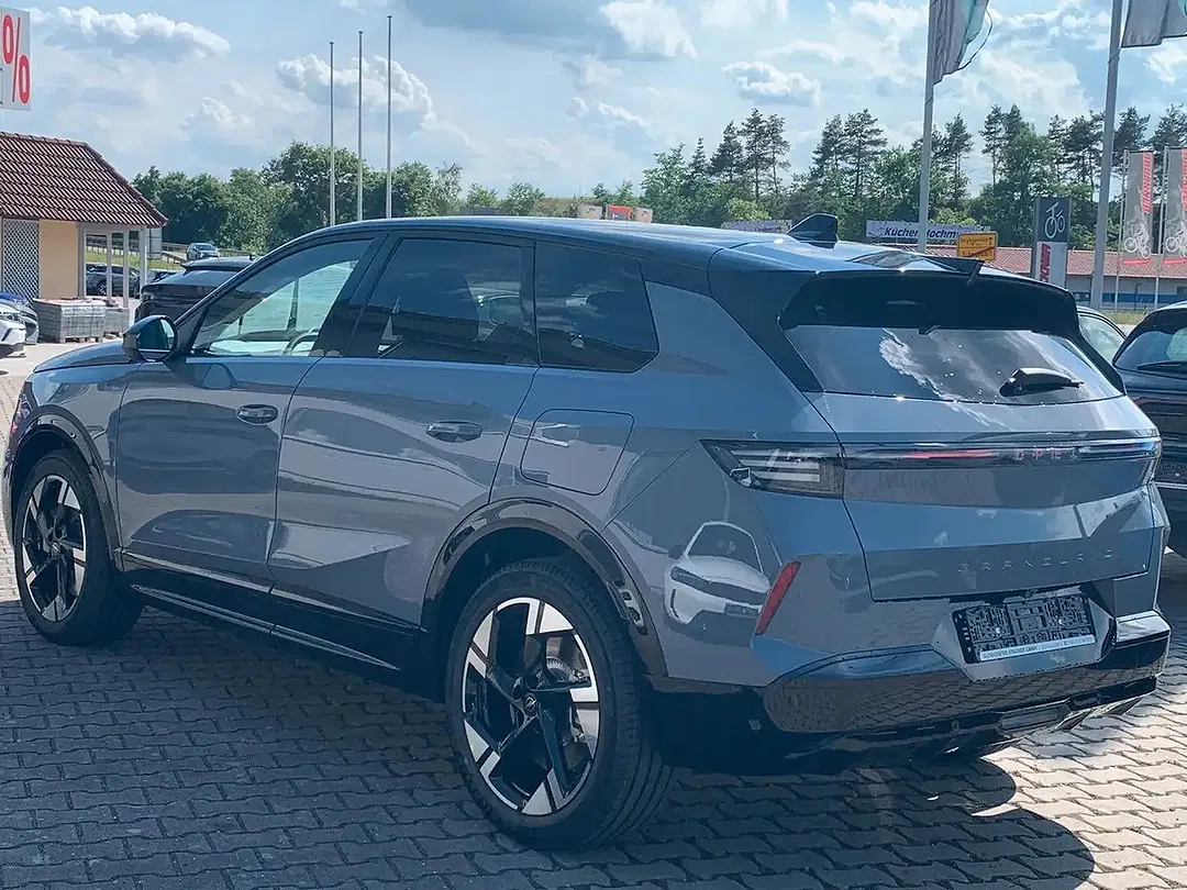 Opel Grandland X - Thumbnail 6
