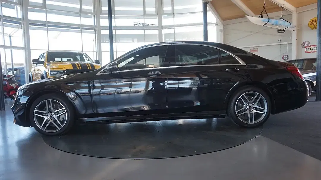 Mercedes-Benz S 560 - Thumbnail 2