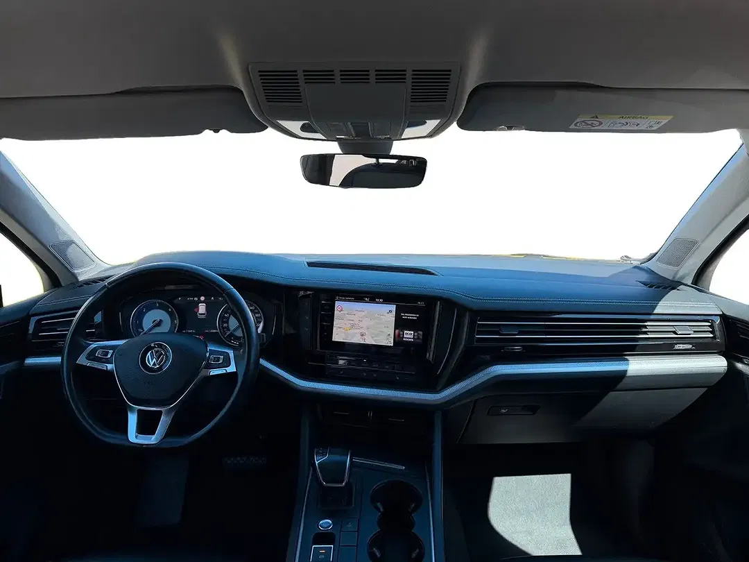 Volkswagen Touareg - Thumbnail 10