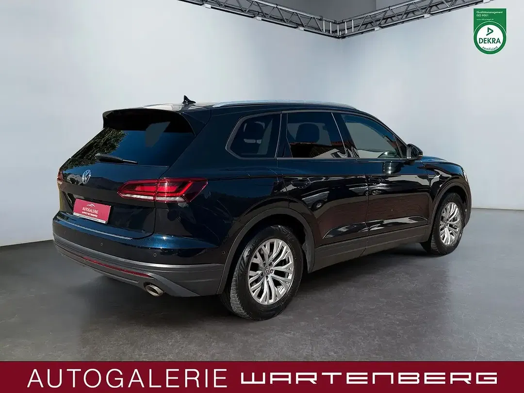 Volkswagen Touareg - Thumbnail 5