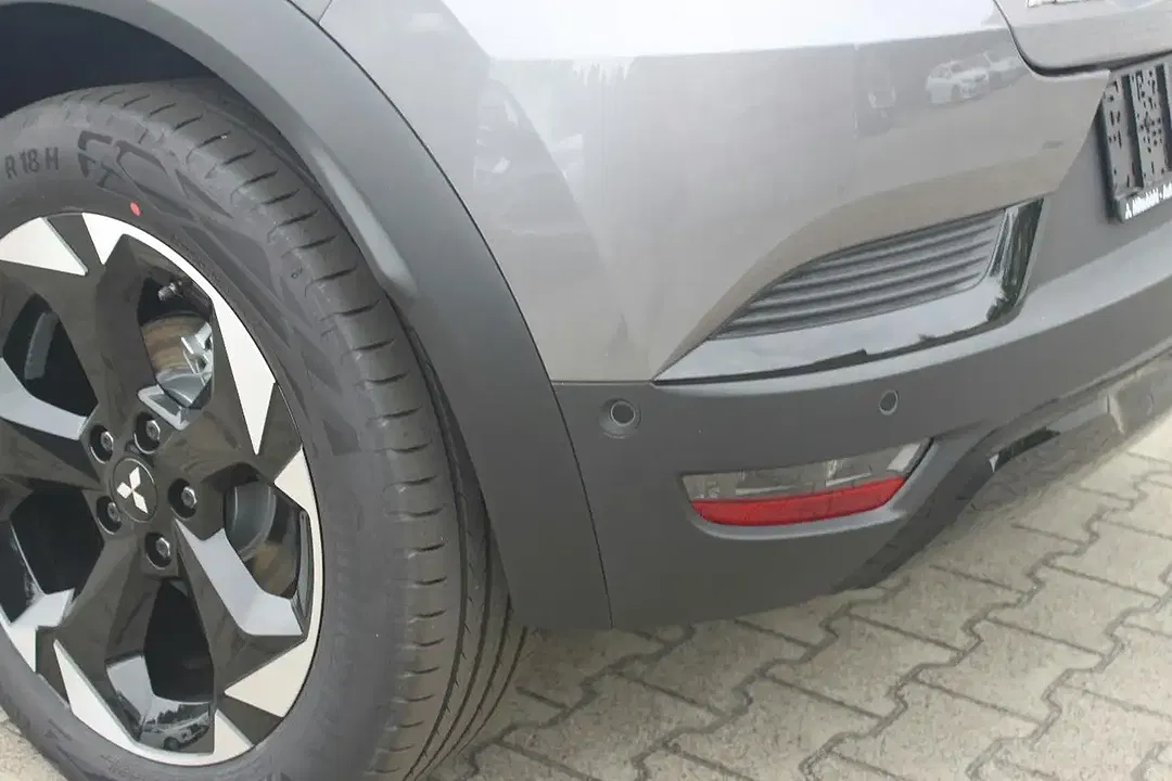 Mitsubishi ASX - Thumbnail 4
