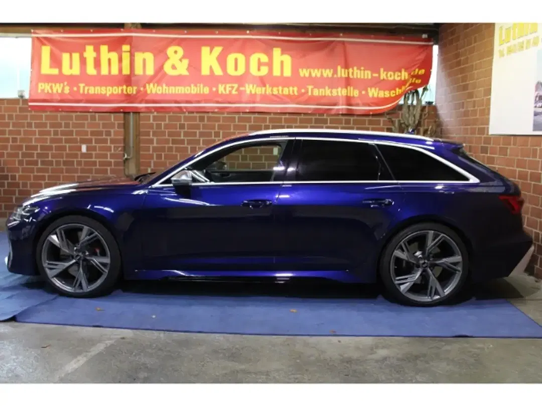 Audi RS6 - Thumbnail 2