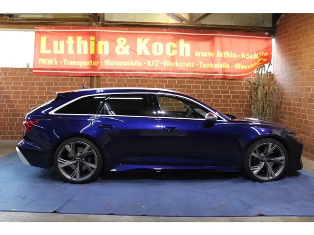 Audi RS6 - Thumbnail 4