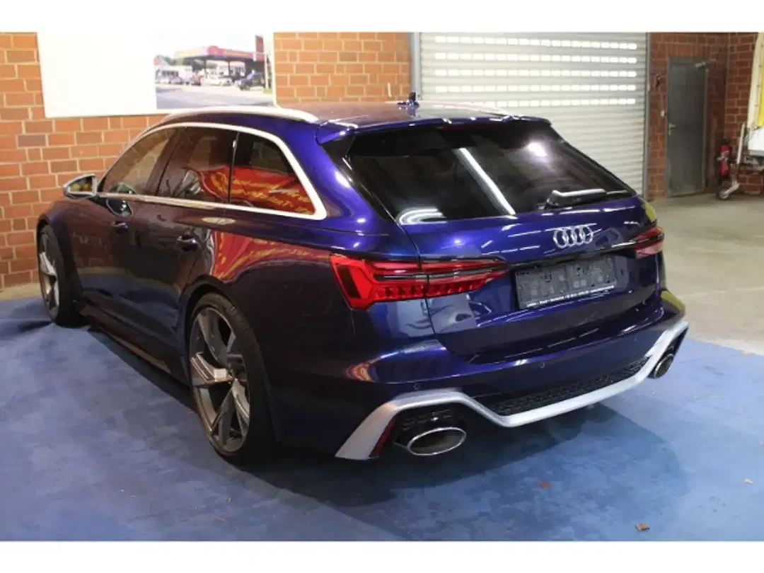 Audi RS6 - Thumbnail 5