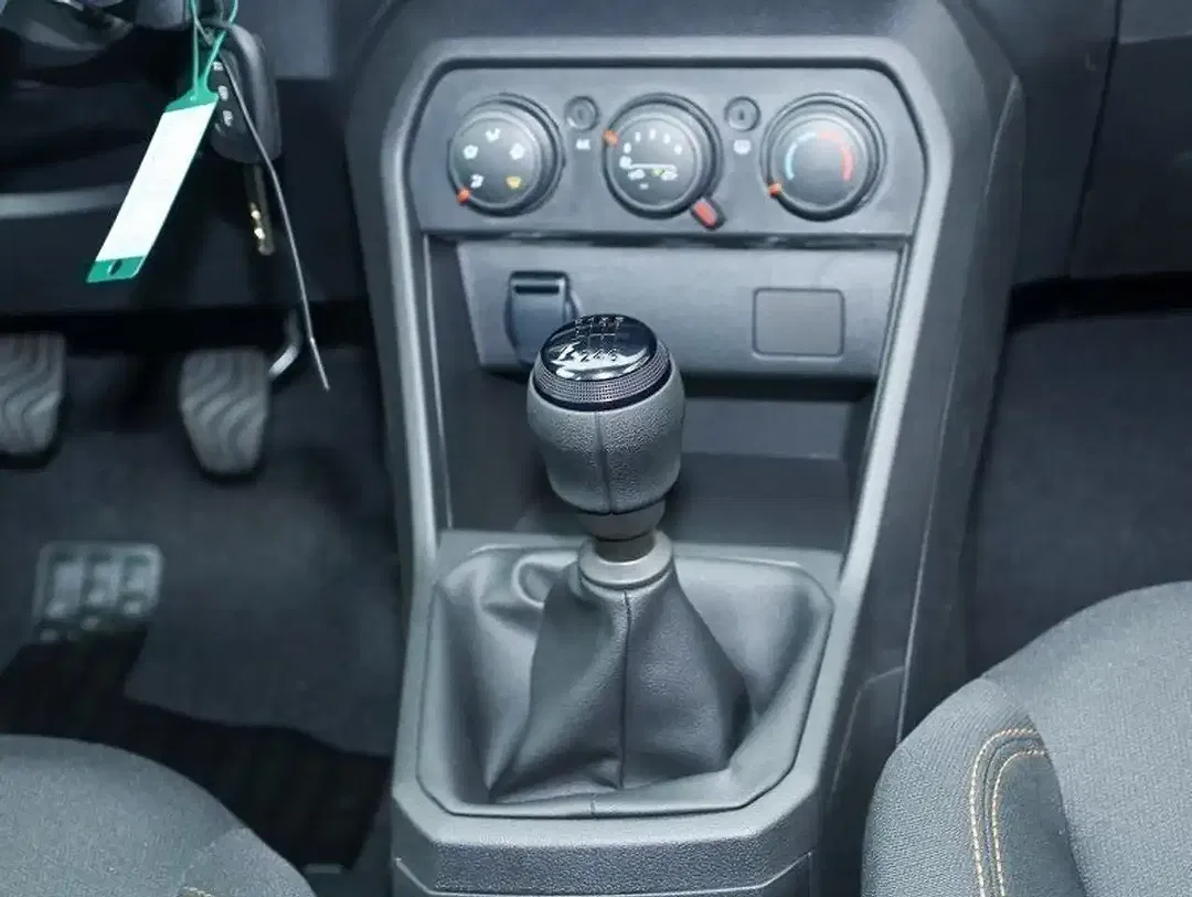 Dacia Sandero - Thumbnail 13