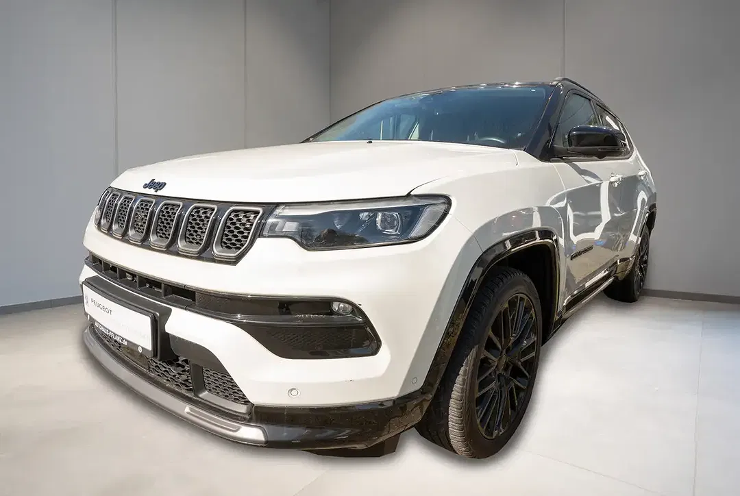 Jeep Compass - Thumbnail 1