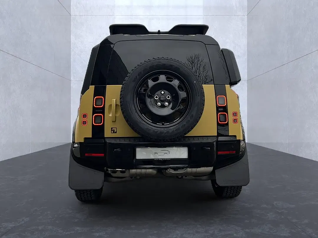 Land Rover Defender - Thumbnail 8