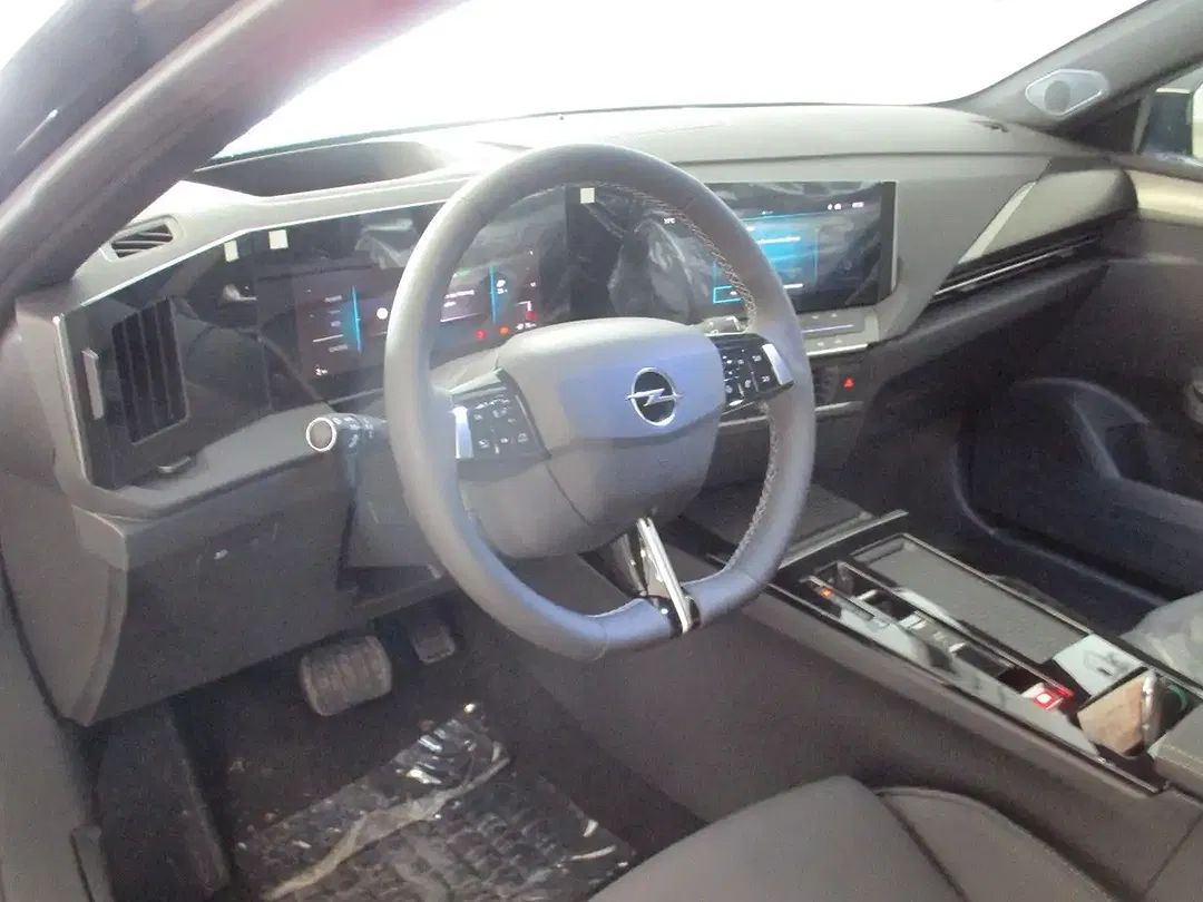 Opel Astra - Thumbnail 7