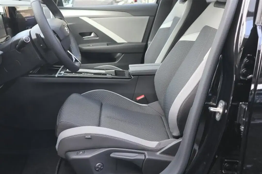 Opel Astra - Thumbnail 6