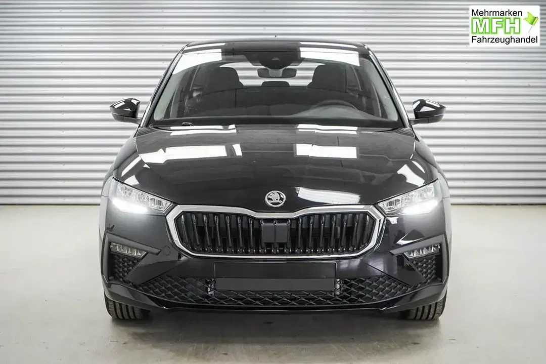 Skoda Scala - Thumbnail 2