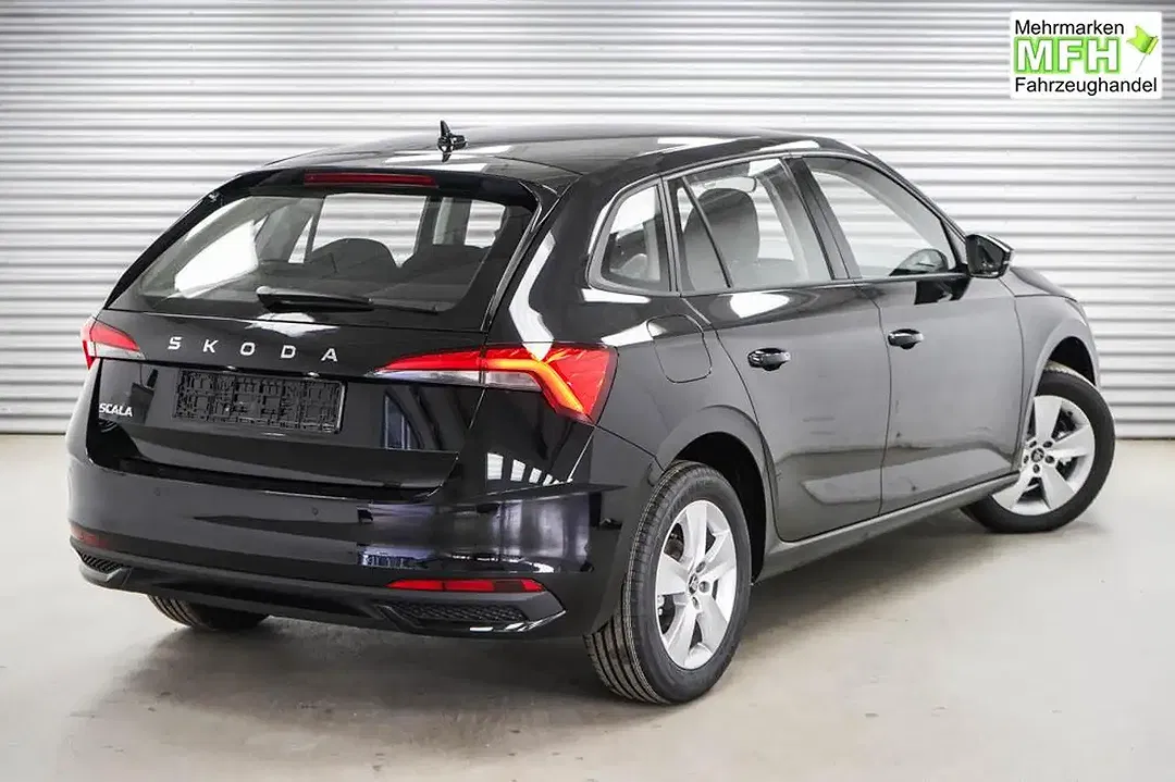 Skoda Scala - Thumbnail 3
