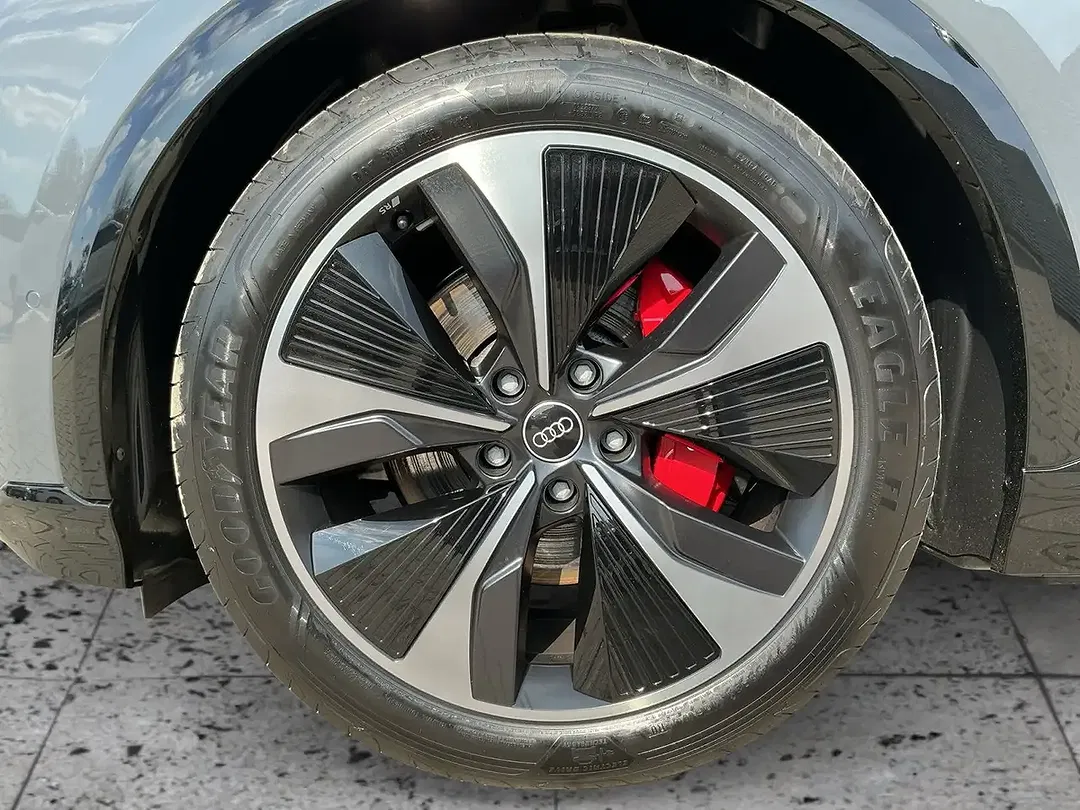 Audi SQ6 e-tron - Thumbnail 7