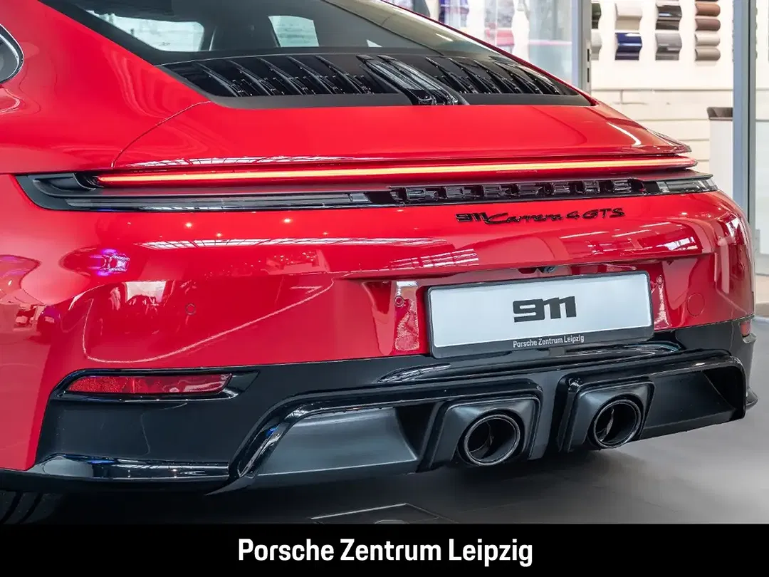 Porsche 992 - Thumbnail 12