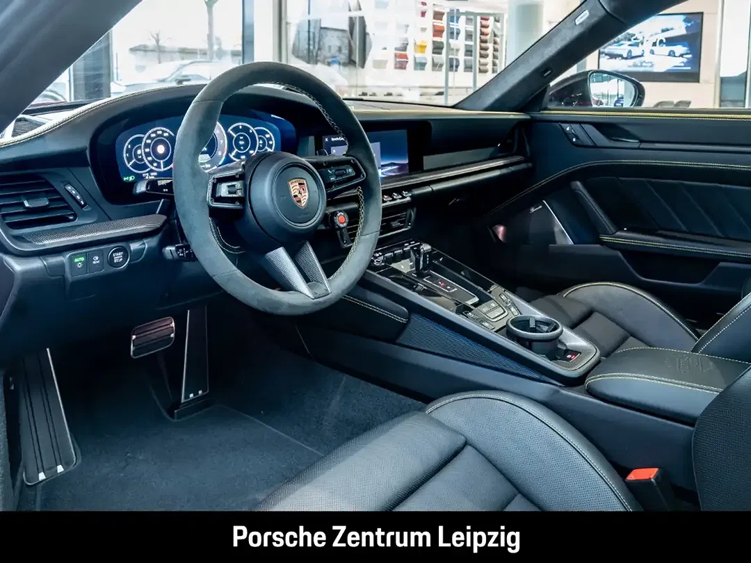 Porsche 992 - Thumbnail 14