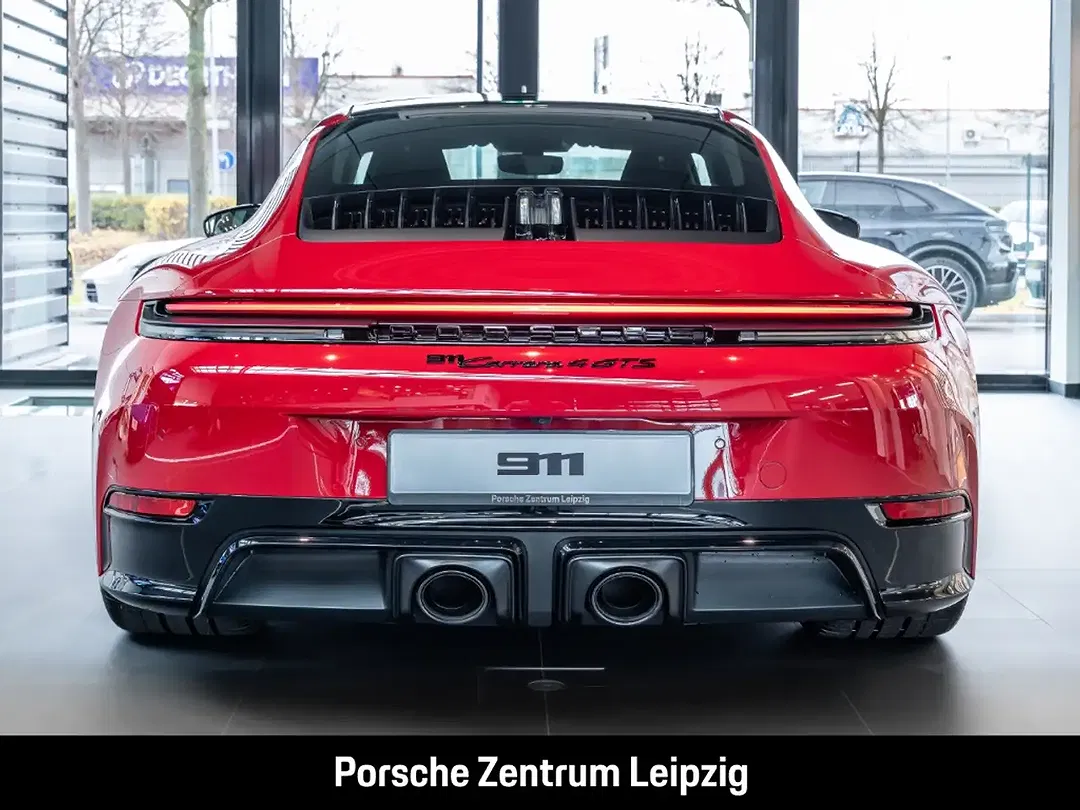 Porsche 992 - Thumbnail 5