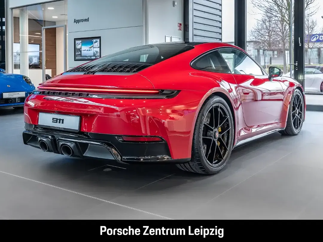 Porsche 992 - Thumbnail 6