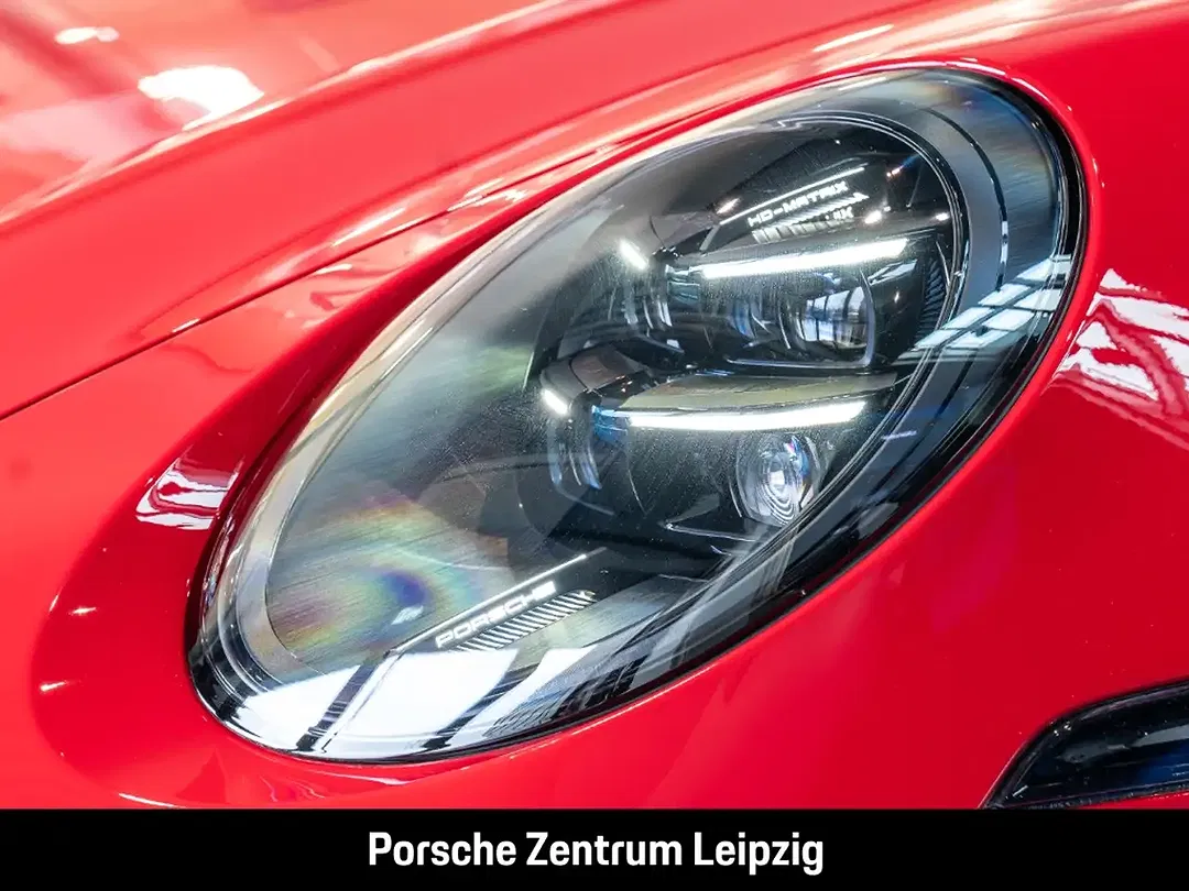 Porsche 992 - Thumbnail 9