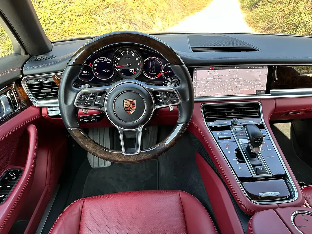 Porsche Panamera - Thumbnail 10