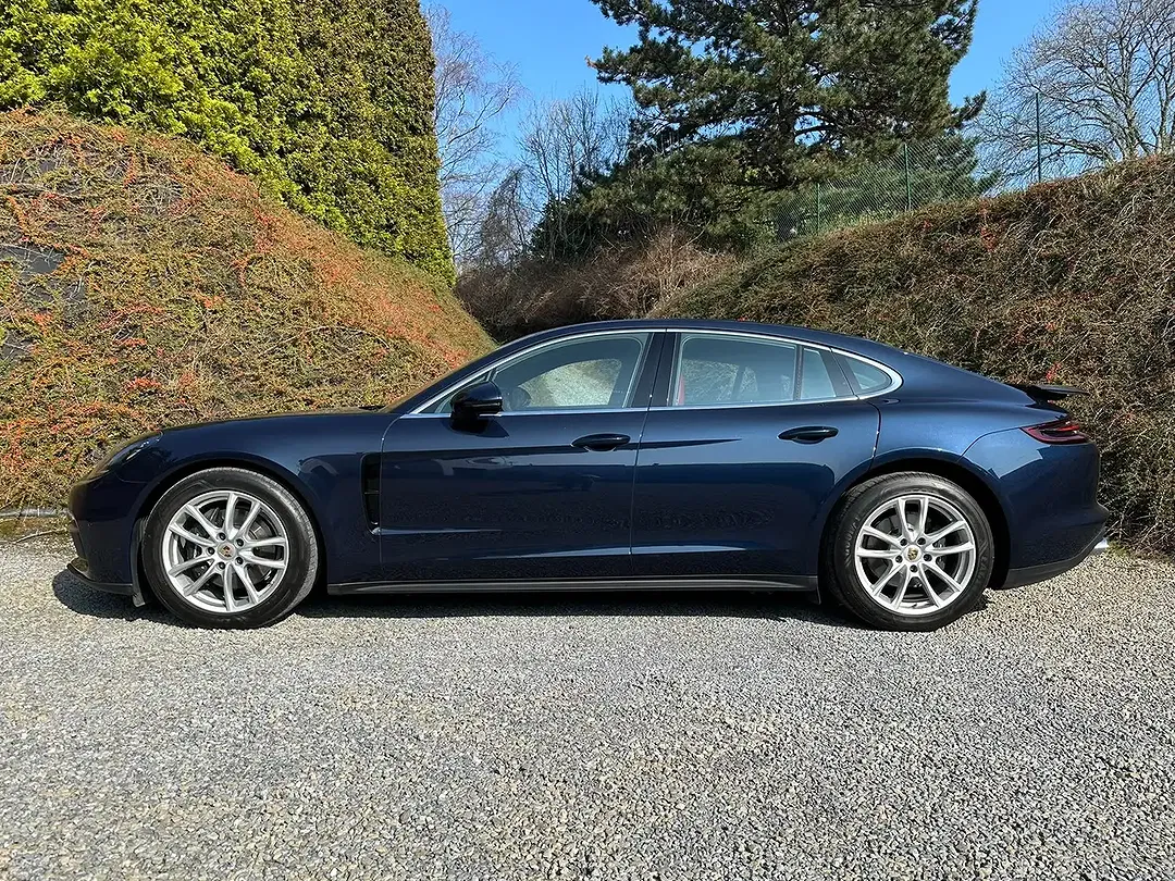 Porsche Panamera - Thumbnail 2