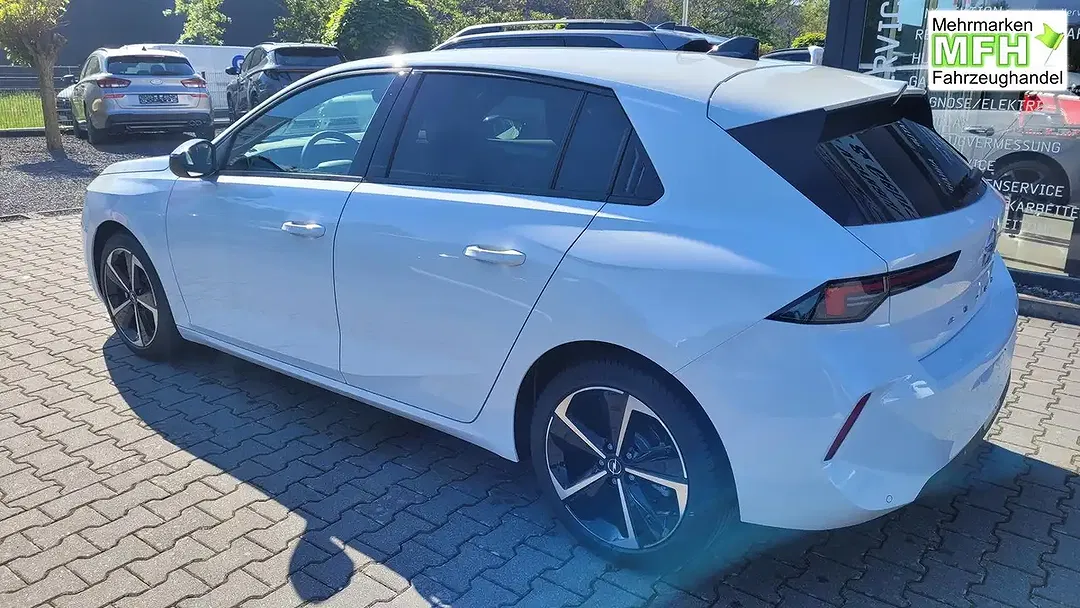 Opel Astra - Thumbnail 6