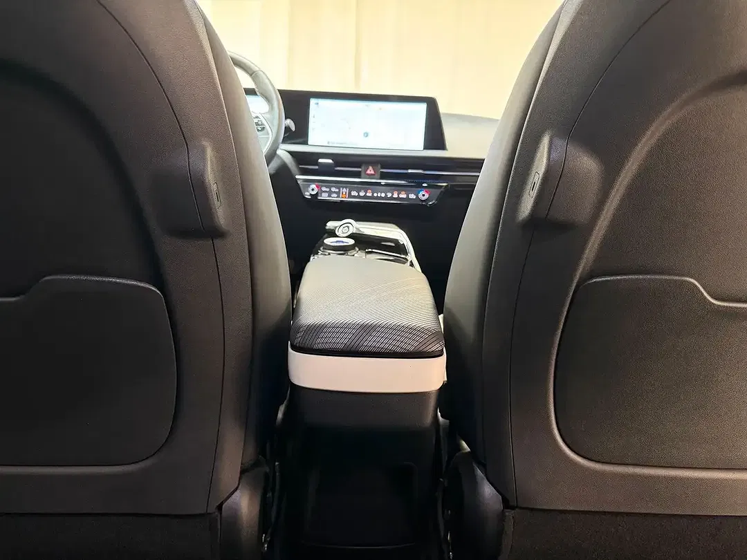 Kia EV6 - Thumbnail 15