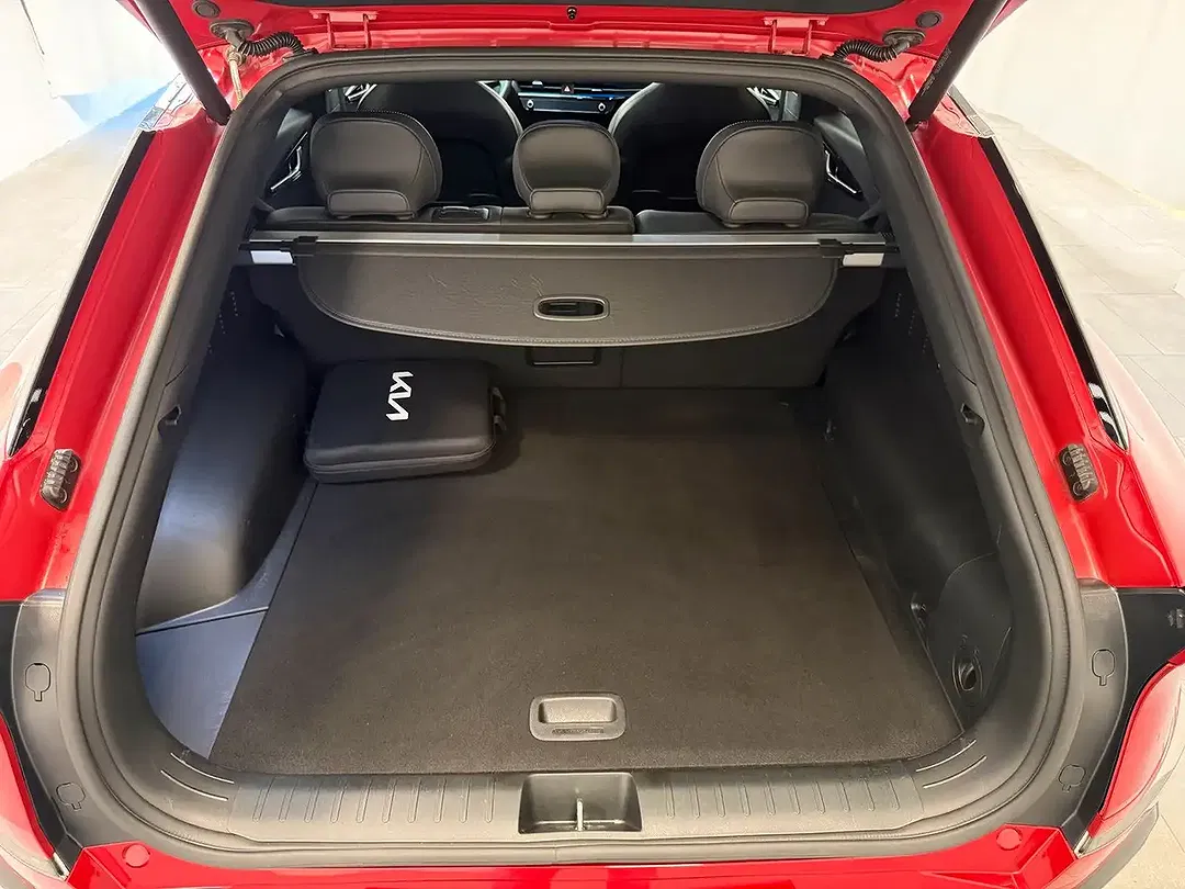Kia EV6 - Thumbnail 6