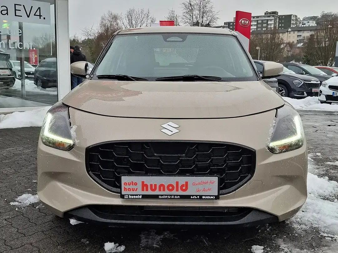 Suzuki Swift - Thumbnail 2