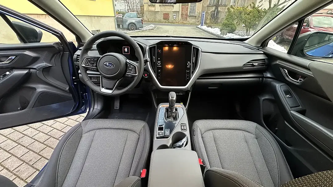 Subaru Crosstrek - Thumbnail 10