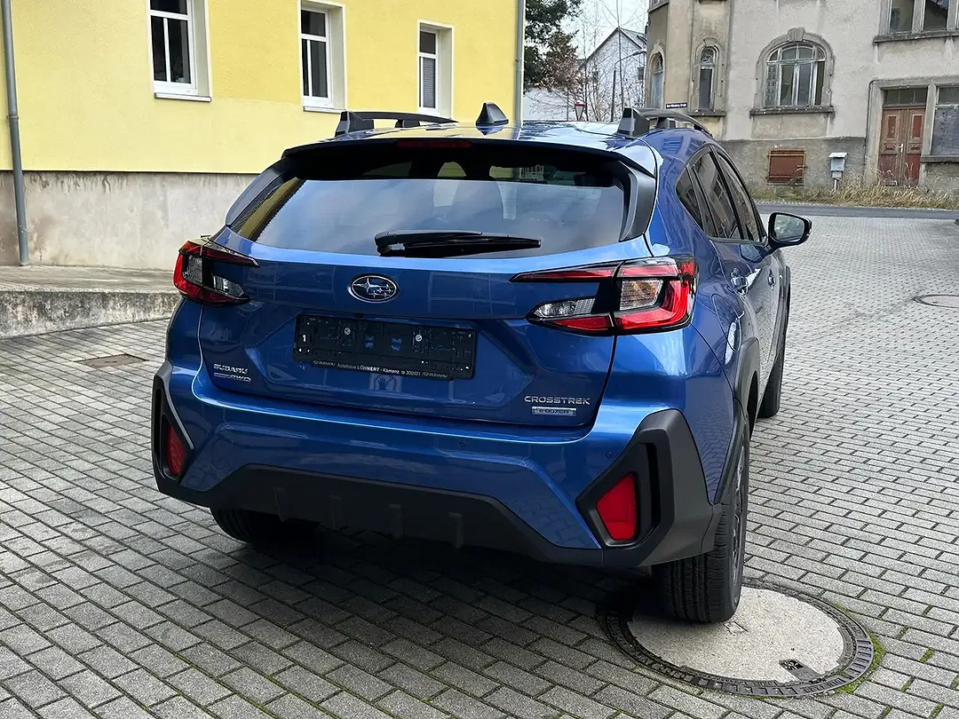 Subaru Crosstrek - Thumbnail 5