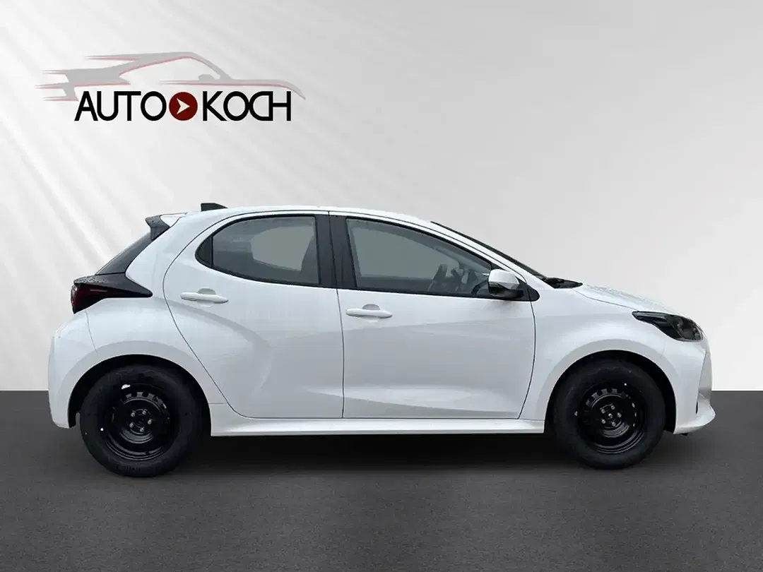 Toyota Yaris - Thumbnail 3