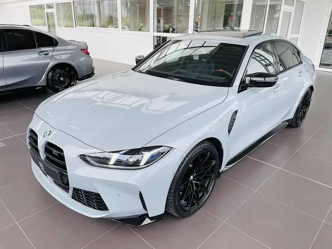 BMW M3 - Thumbnail 2
