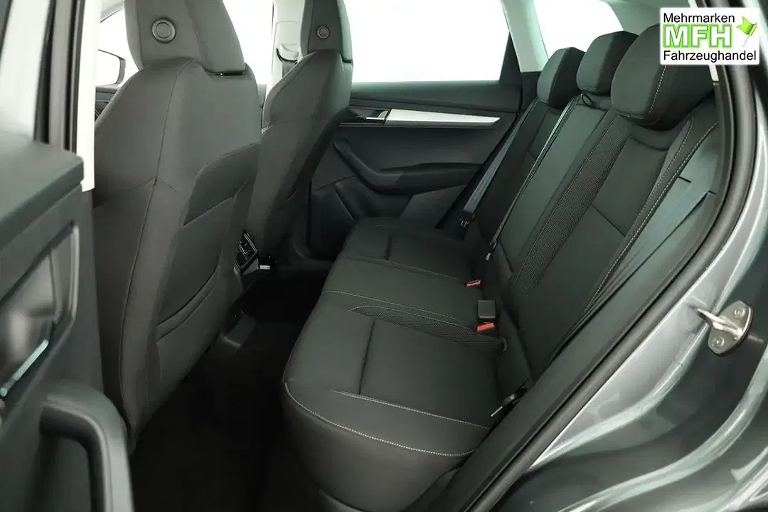 Skoda Karoq - Thumbnail 11
