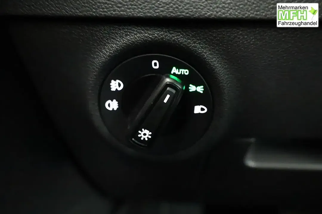 Skoda Karoq - Thumbnail 8