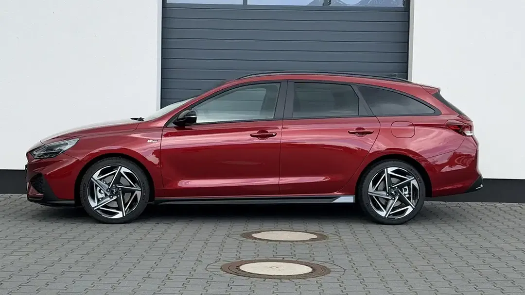 Hyundai i30 - Thumbnail 2